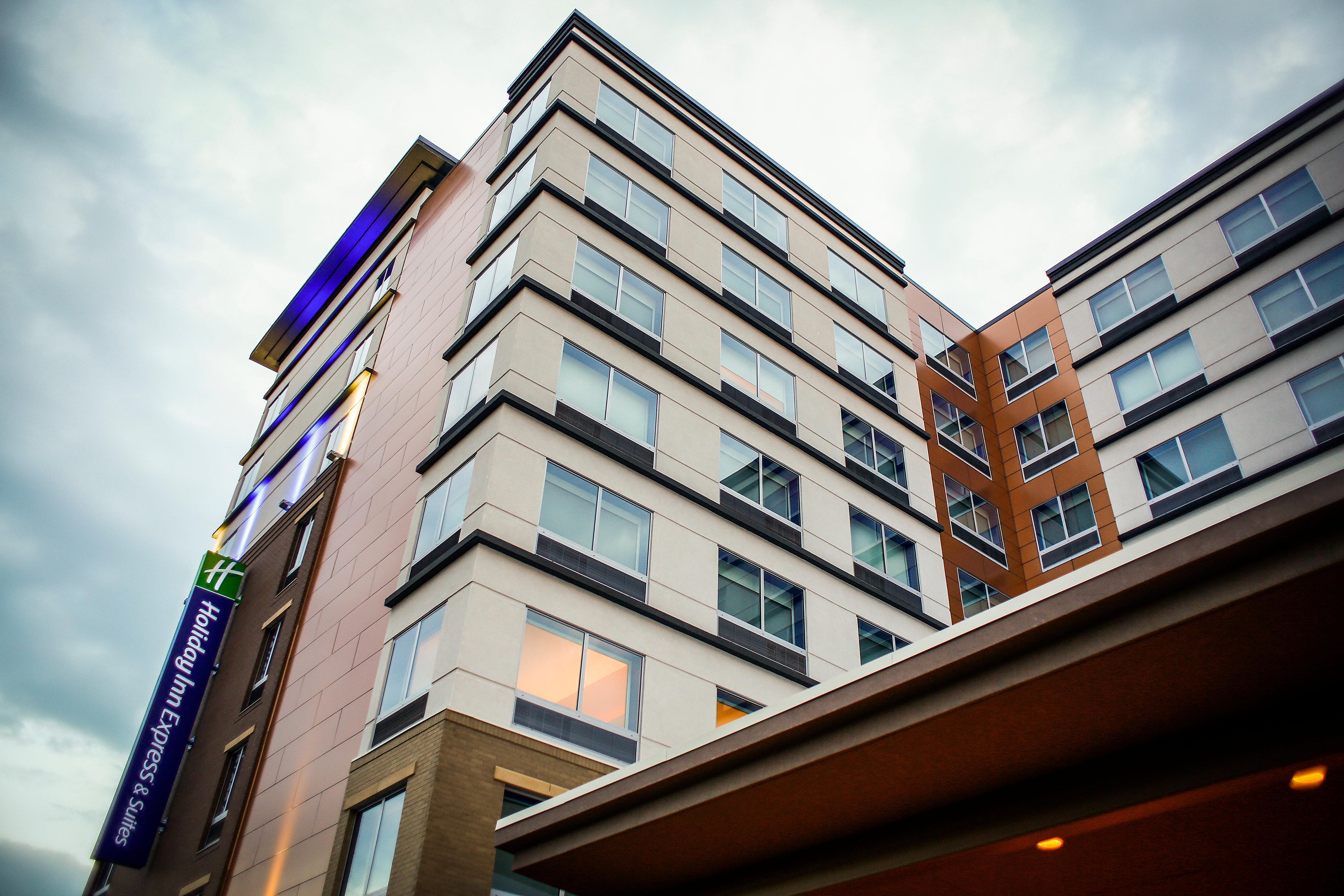 Holiday Inn Express & Suites Downtown Louisville By Ihg Экстерьер фото